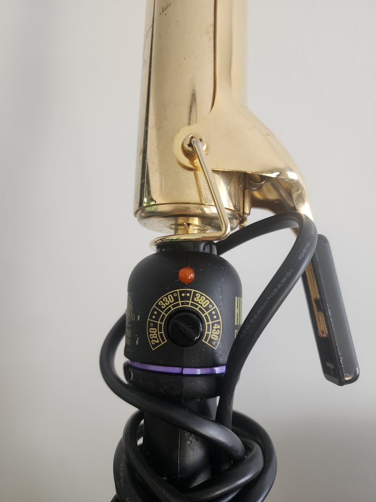 Hot Tools curling iron 2 inch Model 1102