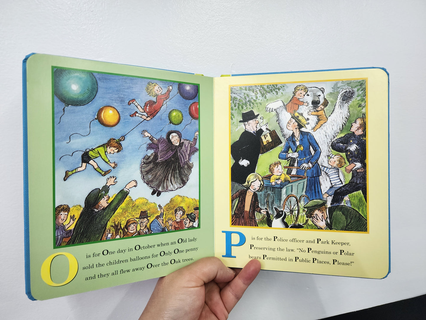 BOOK: Mary Poppins ABC Board Book