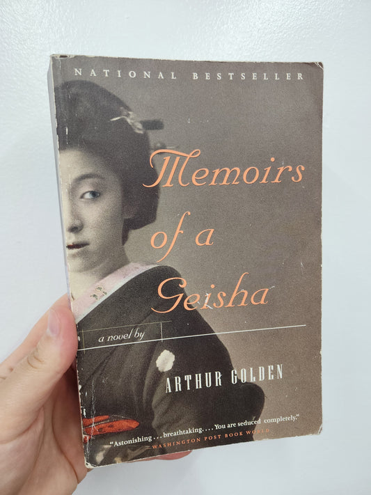 BOOK: Memoirs of a Geisha, Paperback