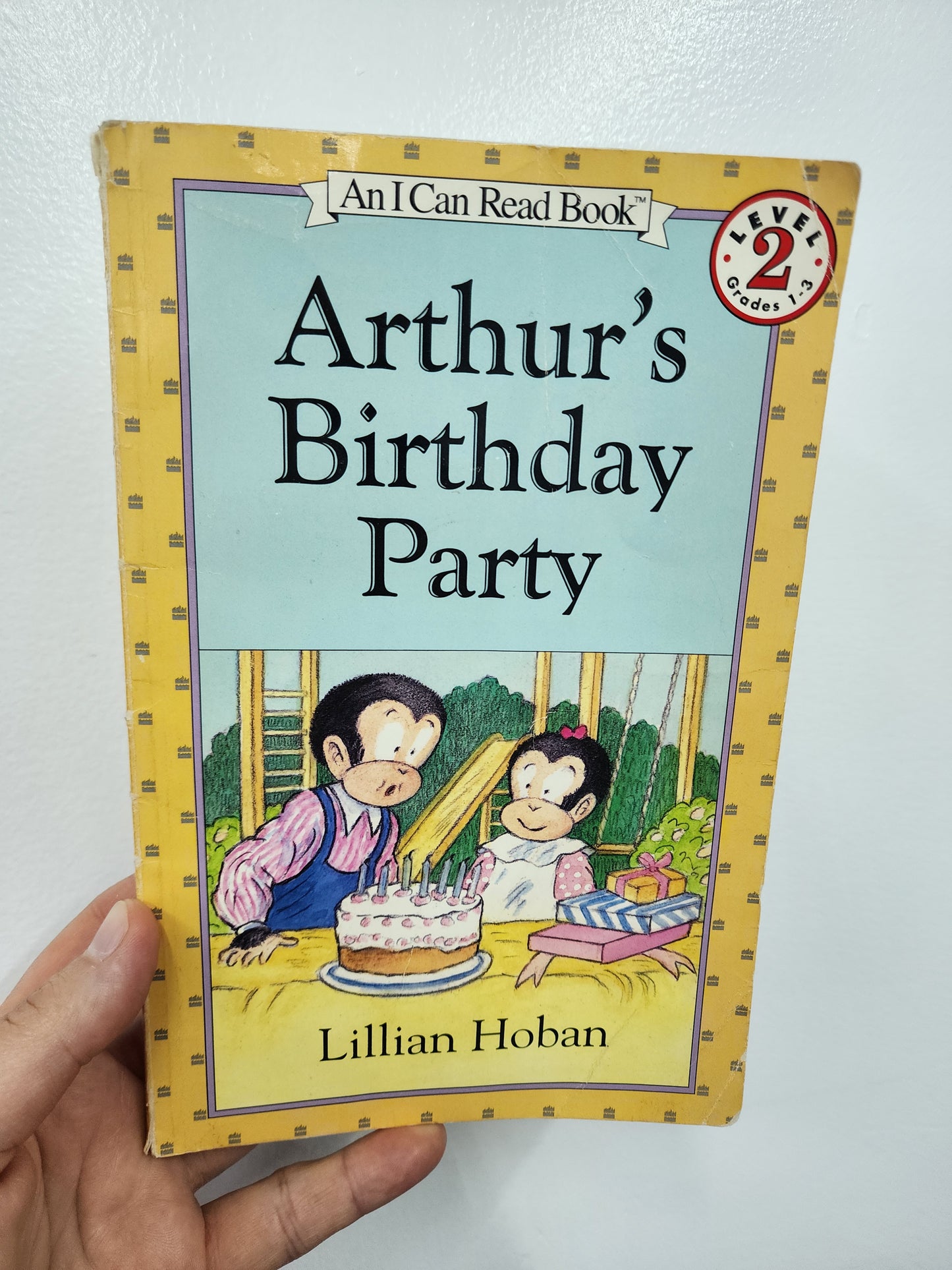 BOOK: Happy Birthday, Arthur! Paperback, Vintage!