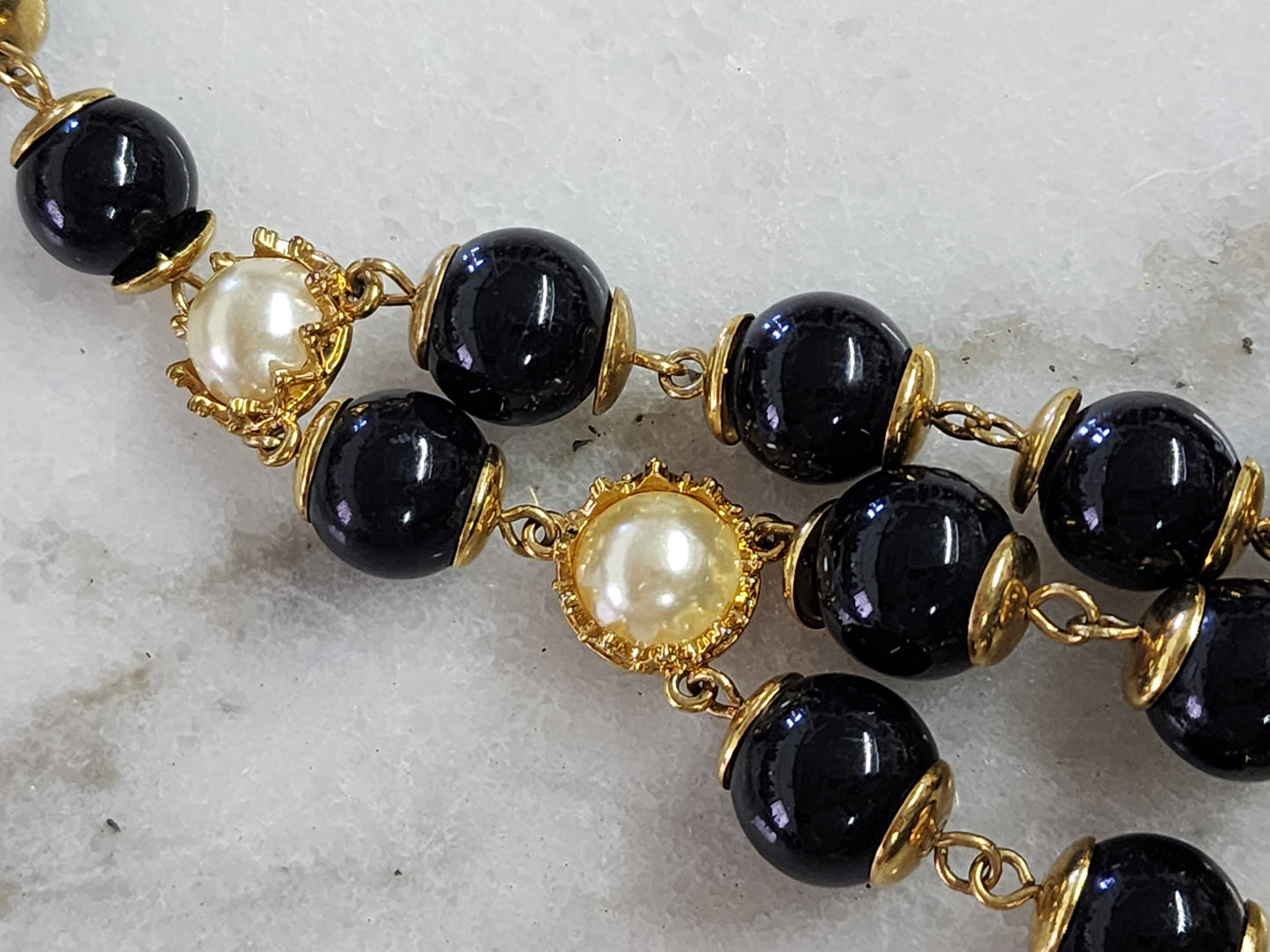 Liz Claiborne Multi-Strand Black and Pearl Gold Necklace