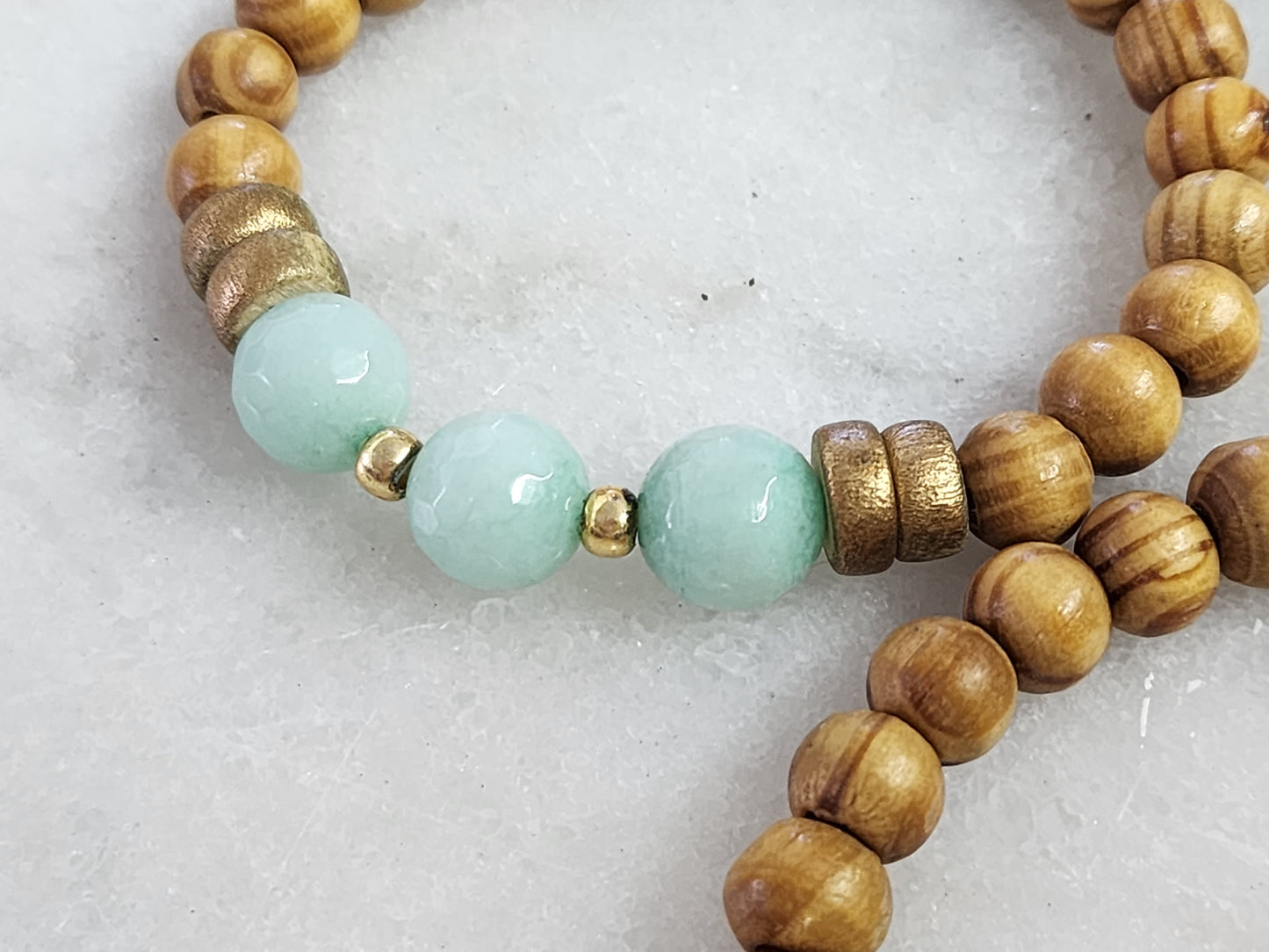 Southern Sequins Set of 4 bracelets, wood and stone
