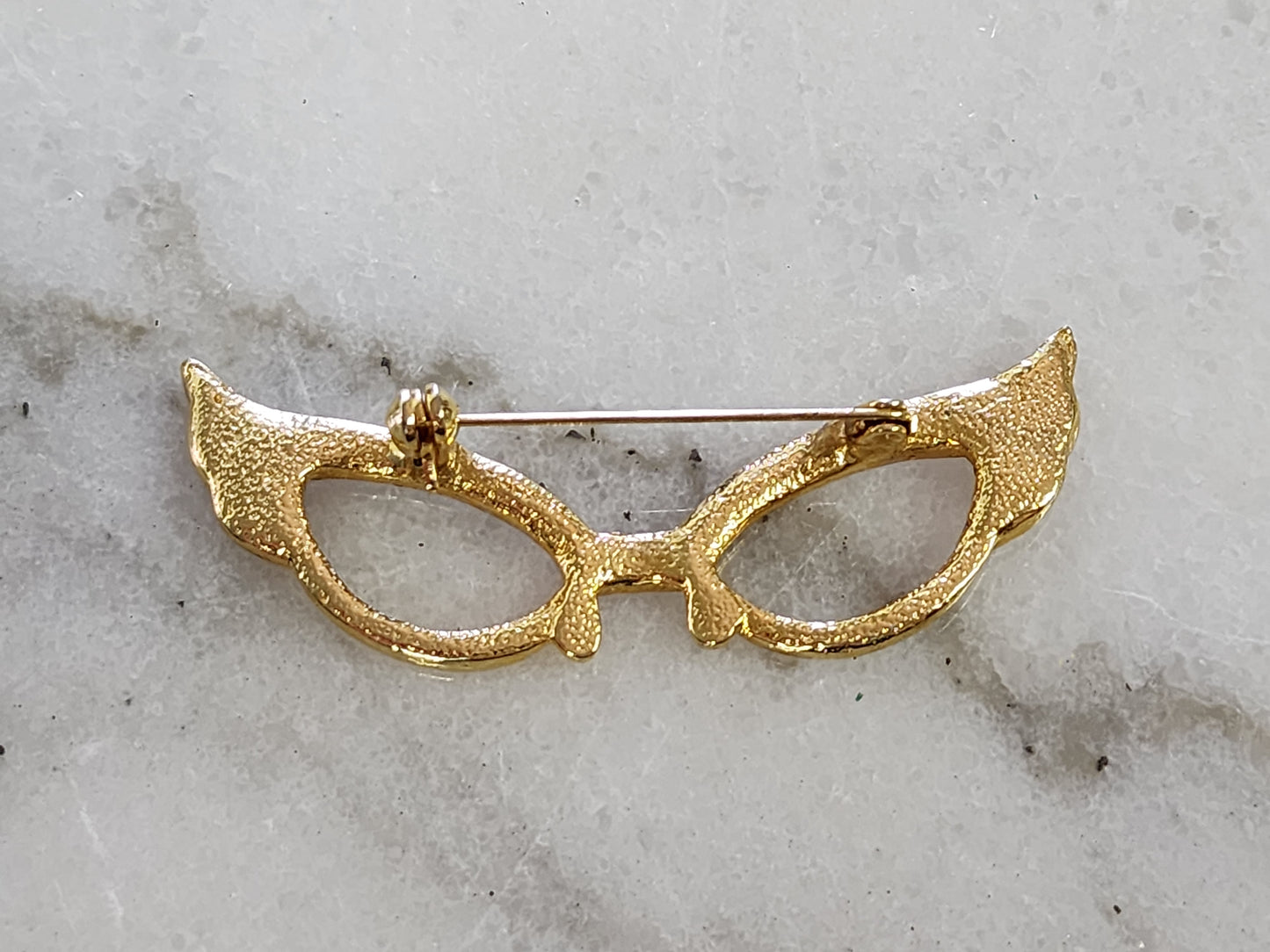 Rhinestone Cat's Eye Glasses Brooch