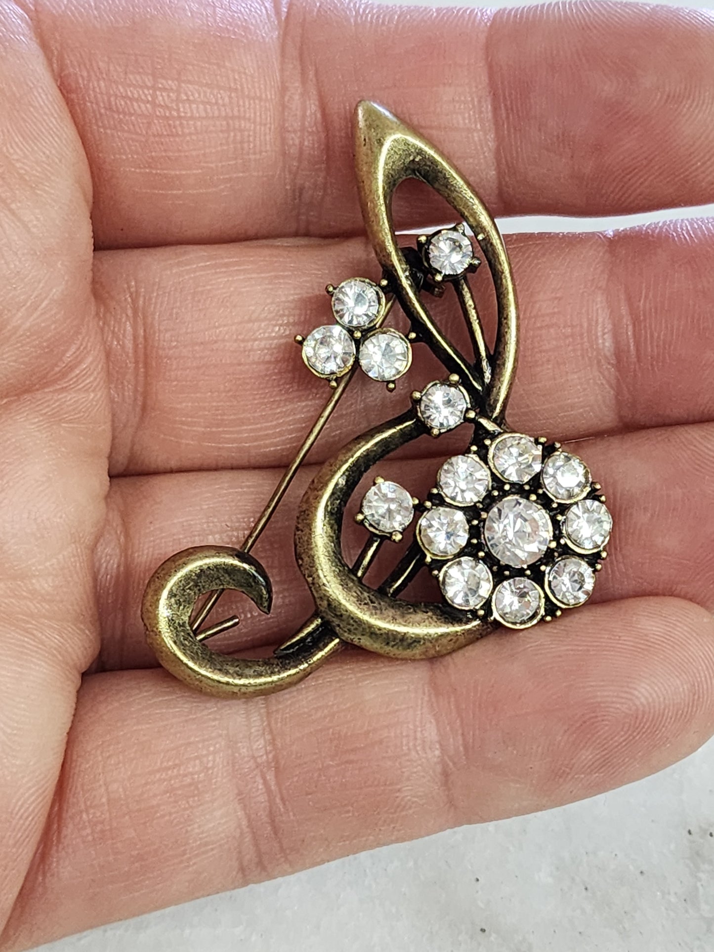Vintage Brushed Gold & Rhinestone Treble Clef Brooch