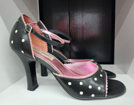Steve Madden Black Heels with pink and white details, women's 8, vintage