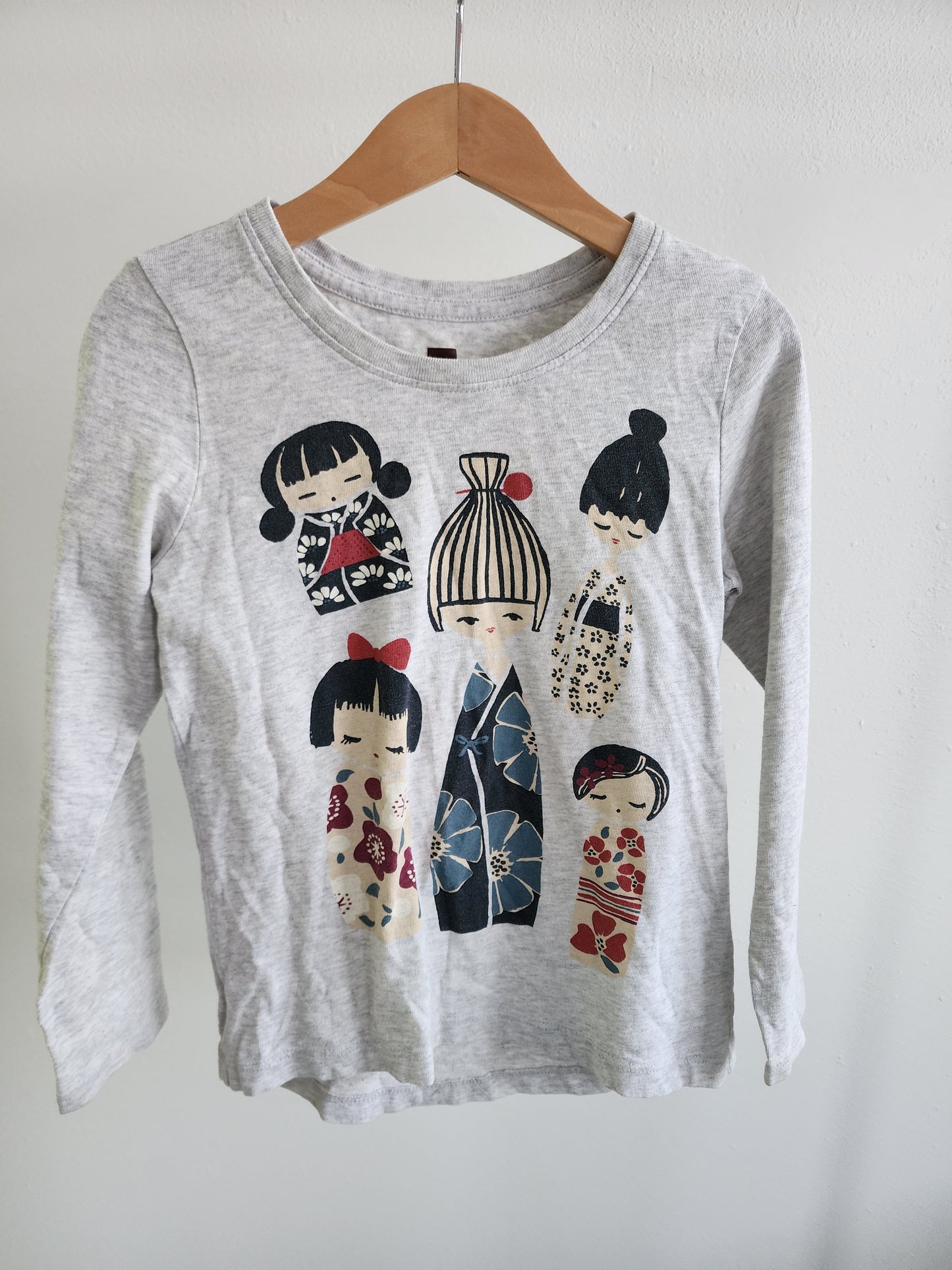 Tea Collection long-sleeve Geisha doll shirt, size 6 (kids)