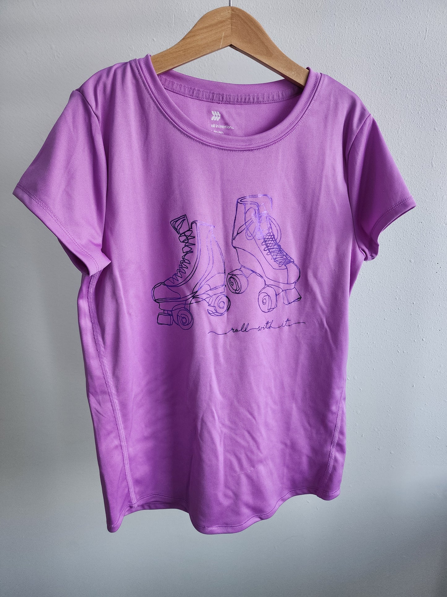 Sports Top with Roller Skates, size L (10/12 kids)