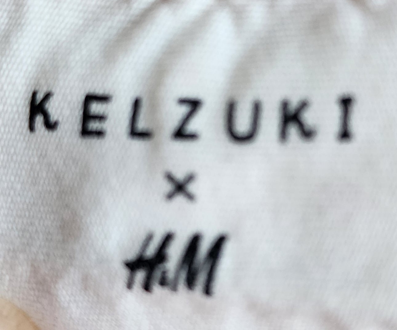 H&M Velvet Animal Sweatshirt, size 6-8 yrs