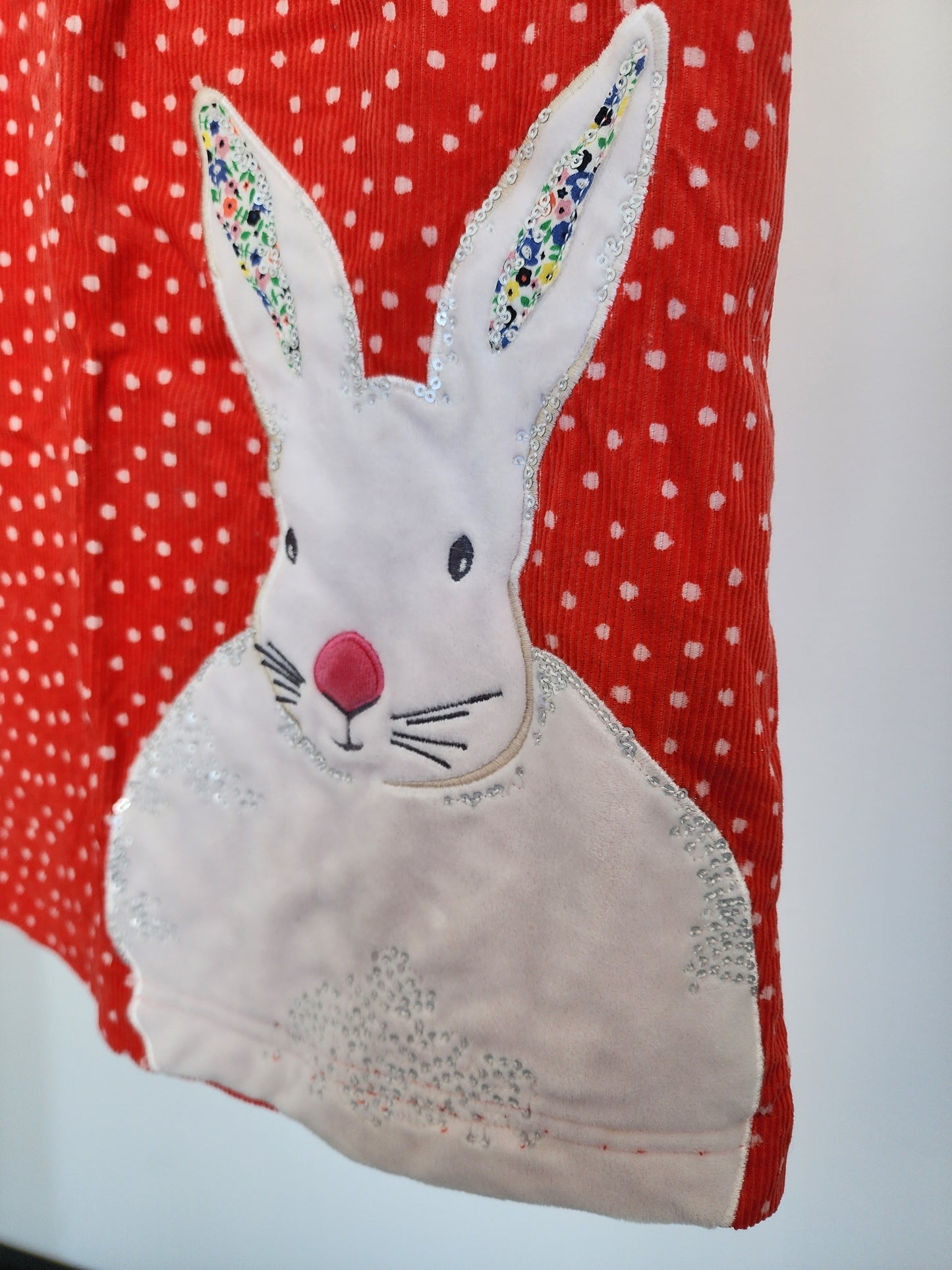 Mini Boden Red Corduroy Jumper with appliqué Rabbit, size 9/10 (kids)
