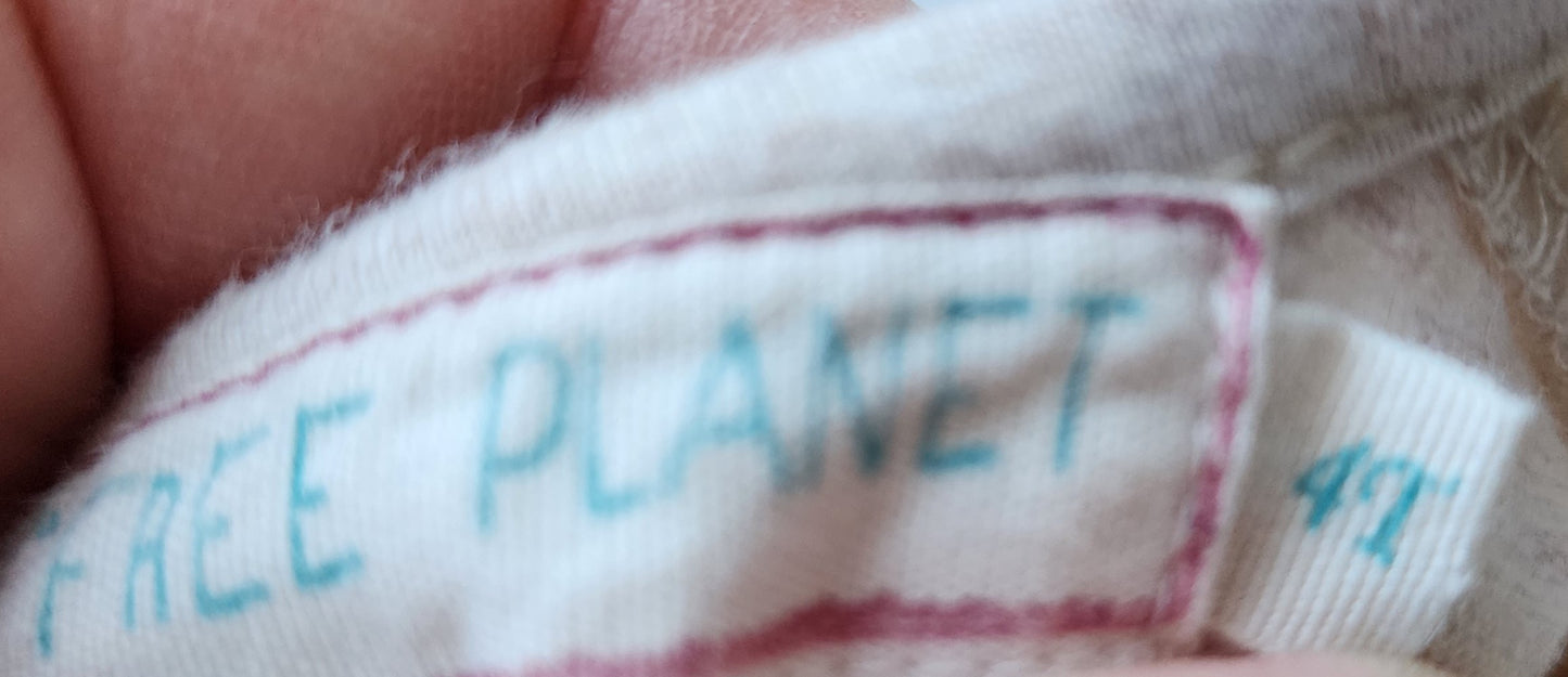 Free Planet Top, size 4T (kids)