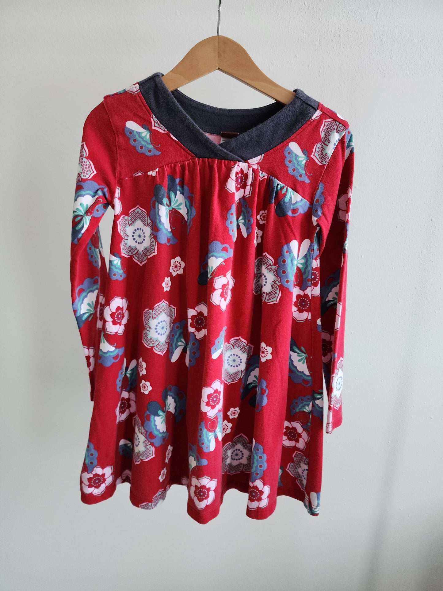 Tea Collection Dress, size 5 (kids)