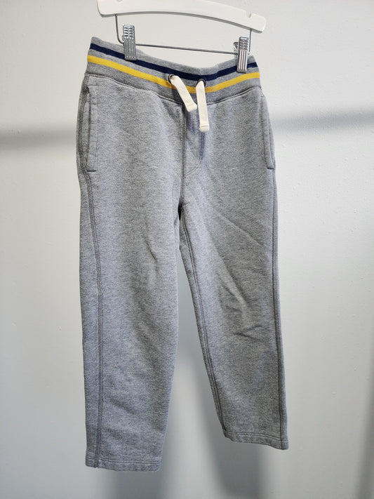 Gap grey sweat pants, size S (6/7 kids)